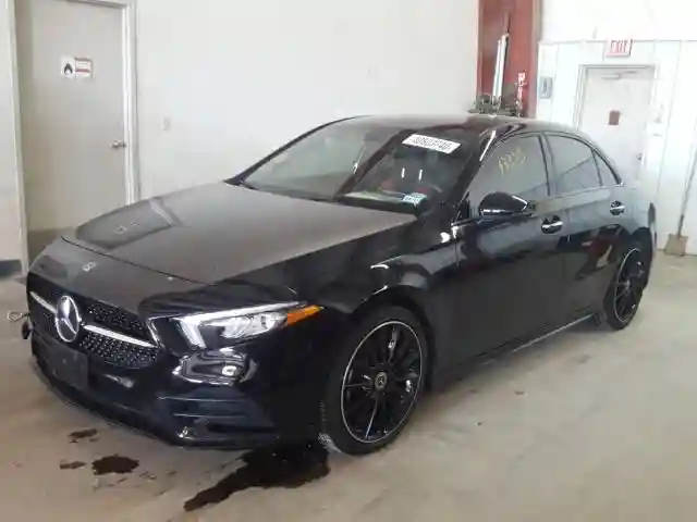 WDD3G4EB2KW010481 2019 MERCEDES-BENZ A 220 4MATIC-1