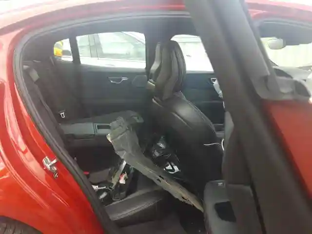7JR102FMXKG000528 2019 VOLVO S60 T5 R-DESIGN-5