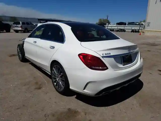 55SWF4JBXHU194936 2017 MERCEDES-BENZ C 300-2