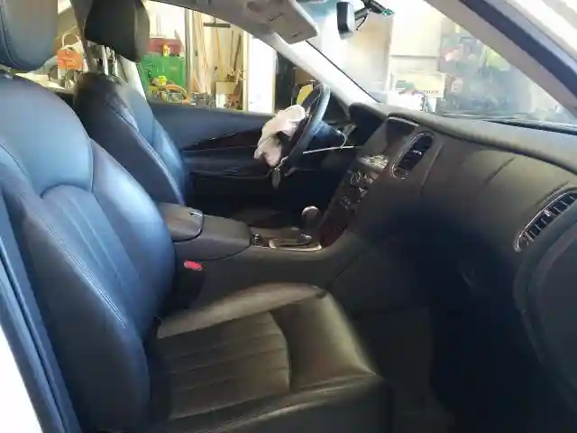 JN1BJ0RR5HM405558 2017 INFINITI QX50-4