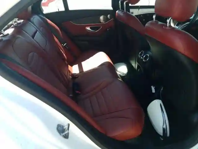 55SWF4JBXHU194936 2017 MERCEDES-BENZ C 300-5