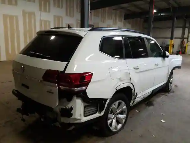 1V2LR2CA1LC504299 2020 VOLKSWAGEN ATLAS SE-3