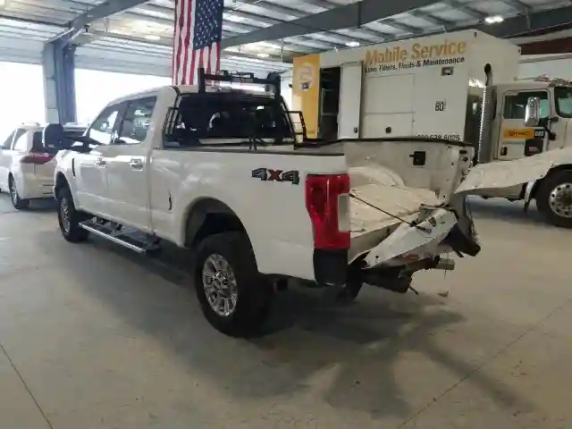 1FT7W2B68HEF15806 2017 FORD F250 SUPER DUTY-2