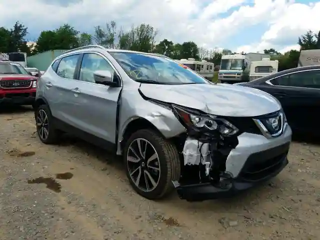 JN1BJ1CR6KW327740 2019 NISSAN ROGUE SPORT S-0