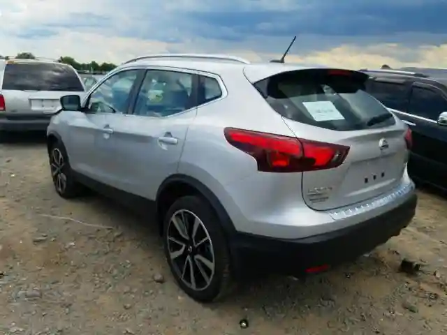 JN1BJ1CR6KW327740 2019 NISSAN ROGUE SPORT S-2
