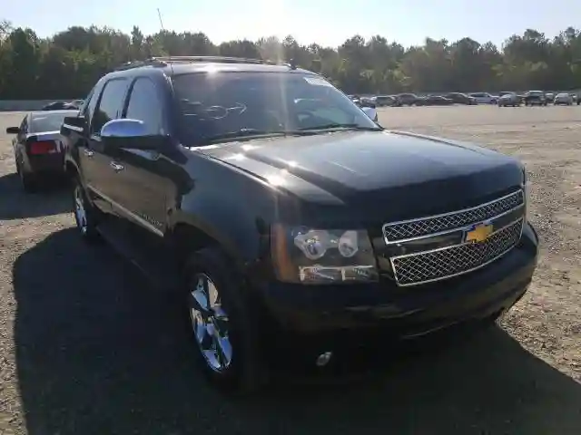 3GNMCGE0XCG111138 2012 CHEVROLET AVALANCHE LTZ-0