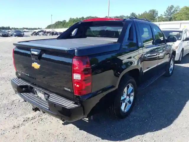 3GNMCGE0XCG111138 2012 CHEVROLET AVALANCHE LTZ-3