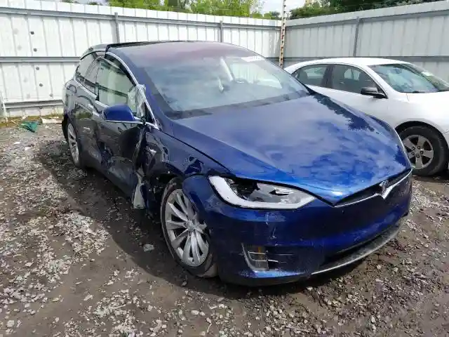 5YJXCAE27HF046170 2017 TESLA MODEL X-0