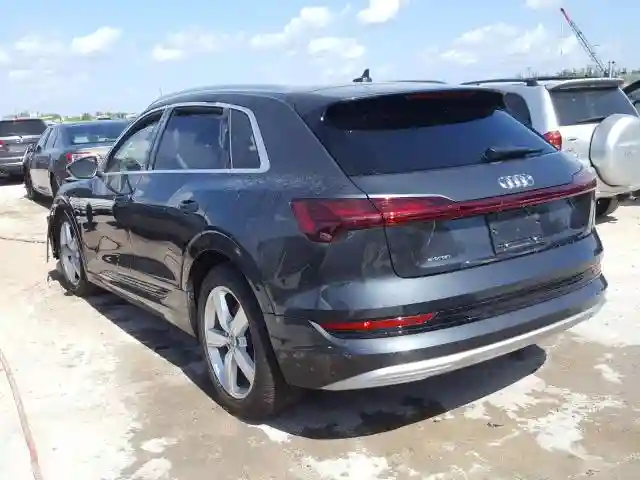 WA1LAAGE3KB022402 2019 AUDI E-TRON PREMIUM PLUS-2