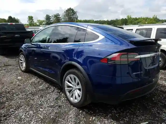 5YJXCAE27HF046170 2017 TESLA MODEL X-2
