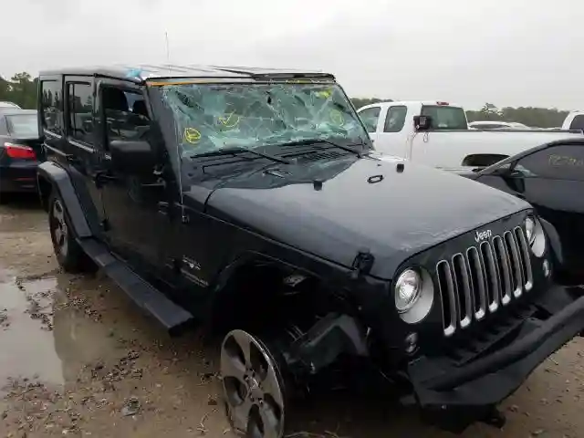1C4HJWEG4HL737365 2017 JEEP WRANGLER UNLIMITED SAHARA-0