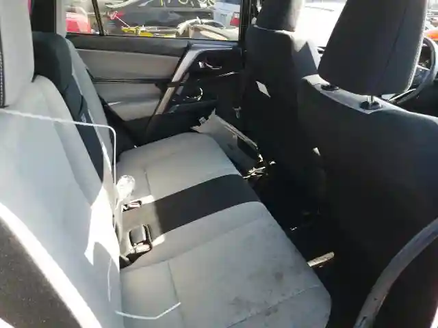 JTMRJREV3JD188990 2018 TOYOTA RAV4 HV LE-5