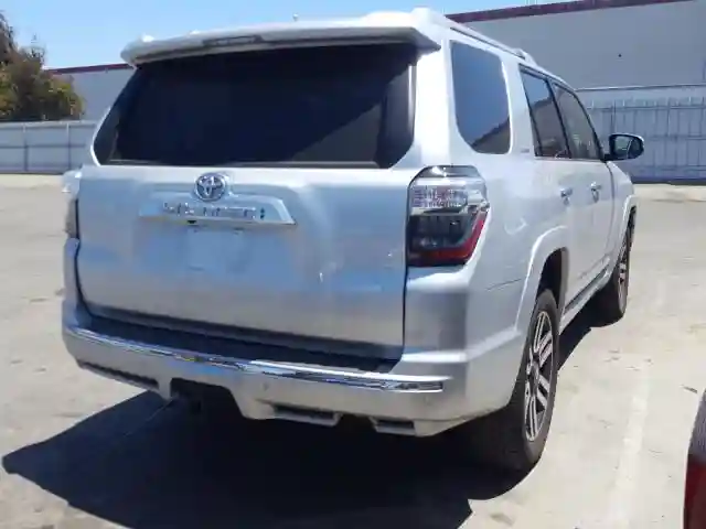 JTEBU5JR0J5510114 2018 TOYOTA 4RUNNER SR5/SR5 PREMIUM-3