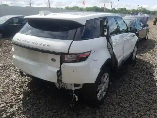 SALVP2RX9JH308440 2018 LAND ROVER RANGE ROVER EVOQUE SE-3