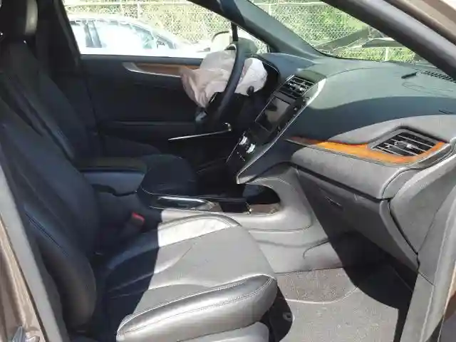 5LMCJ3C95KUL53117 2019 LINCOLN MKC RESERVE-4