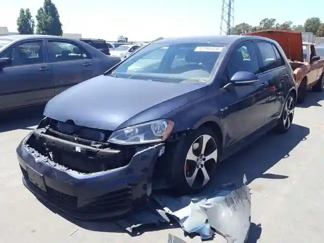 3VW4T7AU6HM075570 2017 VOLKSWAGEN GTI S-1