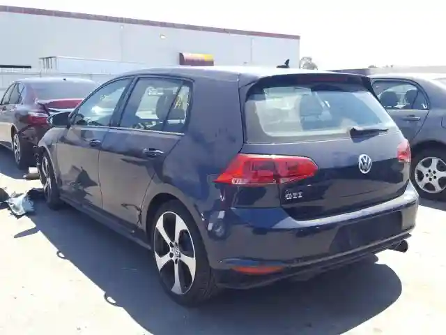 3VW4T7AU6HM075570 2017 VOLKSWAGEN GTI S-2