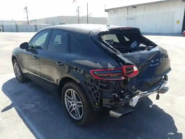 WP1AA2A56JLB08287 2018 PORSCHE MACAN-2