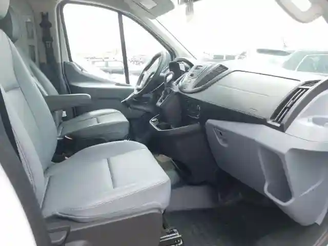 1FTYR1ZMXKKA45927 2019 FORD TRANSIT T-250-4