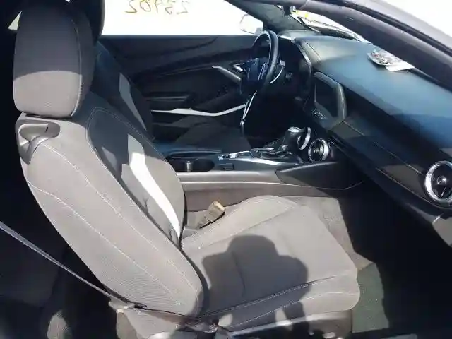 1G1FB3DS8H0140657 2017 CHEVROLET CAMARO LT-4