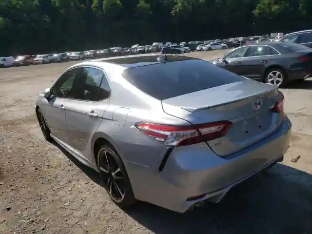 4T1KZ1AK2LU033918 2020 TOYOTA CAMRY TRD-2