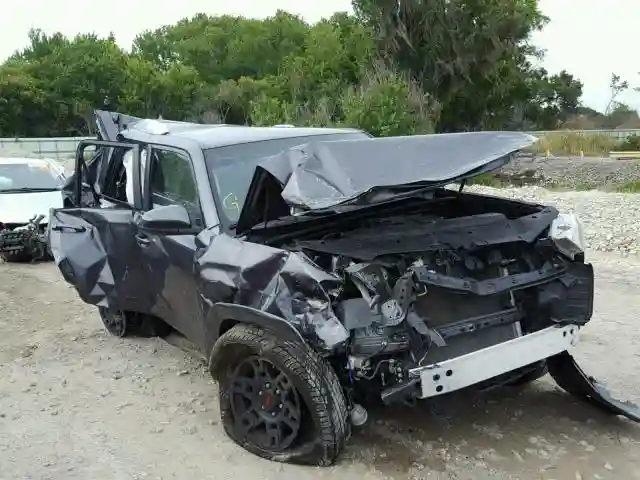 JTEZU5JR4J5186535 2018 TOYOTA 4RUNNER SR5-0