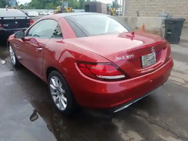 WDDPK3JA3JF156068 2018 MERCEDES-BENZ SLC 300-2