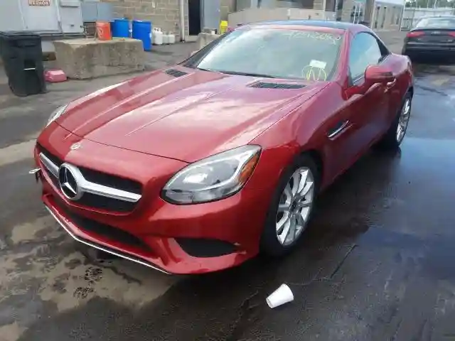 WDDPK3JA3JF156068 2018 MERCEDES-BENZ SLC 300-1