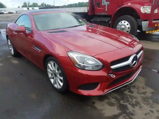 WDDPK3JA3JF156068 2018 MERCEDES-BENZ SLC 300-0