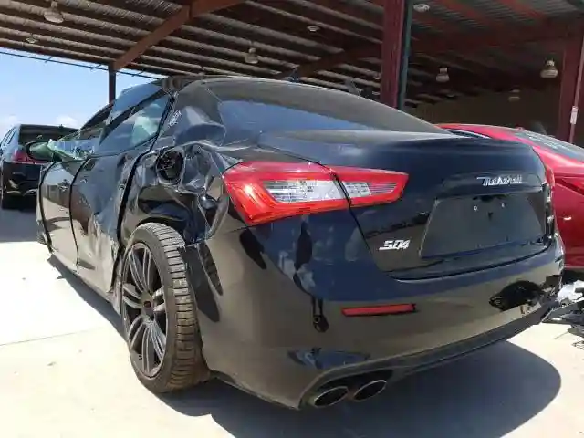 ZAM57YTA4J1281313 2018 MASERATI GHIBLI S-2