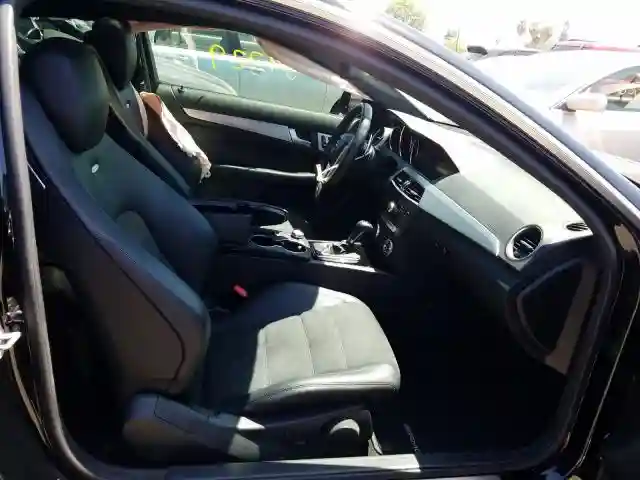 WDDGJ7HB2EG282124 2014 MERCEDES-BENZ C 63 AMG-4