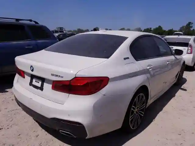 WBAJA9C51JB252226 2018 BMW 530E-3