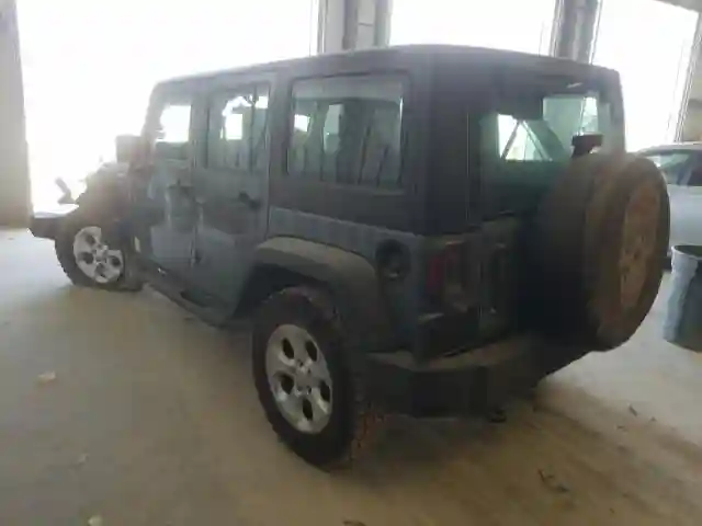 1C4BJWDG2FL528355 2015 JEEP WRANGLER UNLIMITED SPORT-2