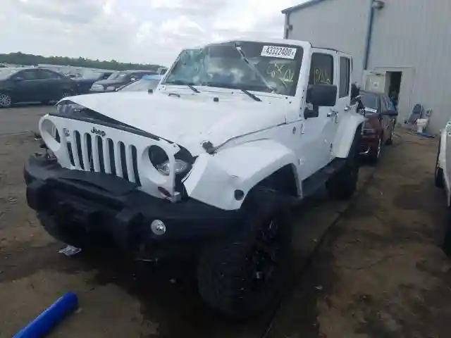 1C4BJWEG9CL175168 2012 JEEP WRANGLER UNLIMITED SAHARA-1