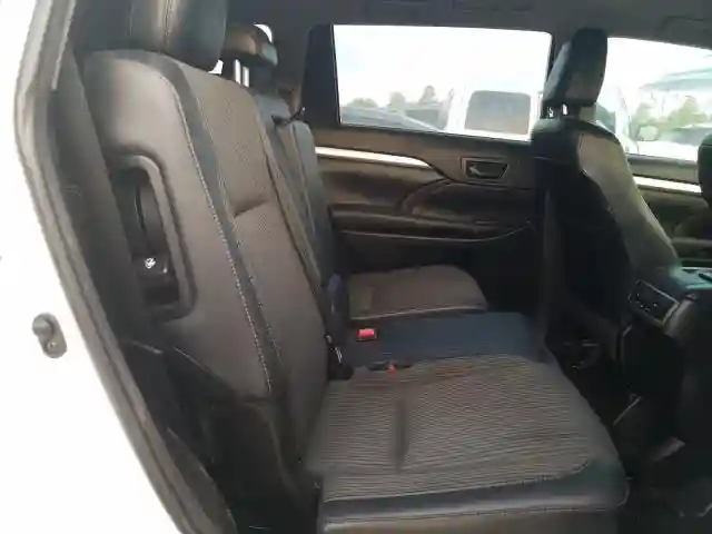 5TDZZRFH6JS242045 2018 TOYOTA HIGHLANDER LE-5