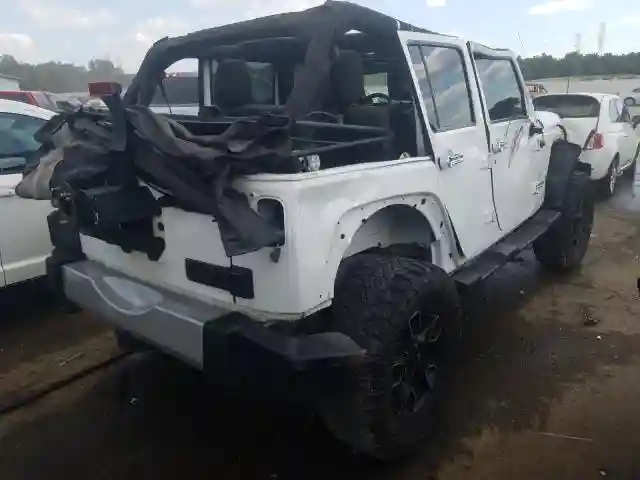1C4BJWEG9CL175168 2012 JEEP WRANGLER UNLIMITED SAHARA-3