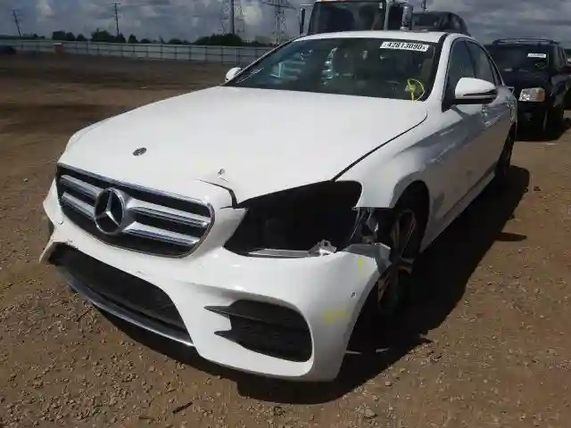 WDDZF4JB8JA481971 2018 MERCEDES-BENZ E 300-1