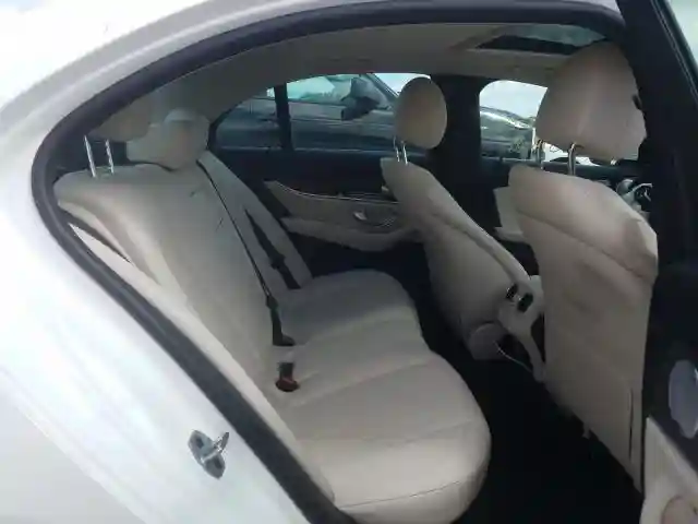 WDDZF4JB8JA481971 2018 MERCEDES-BENZ E 300-5