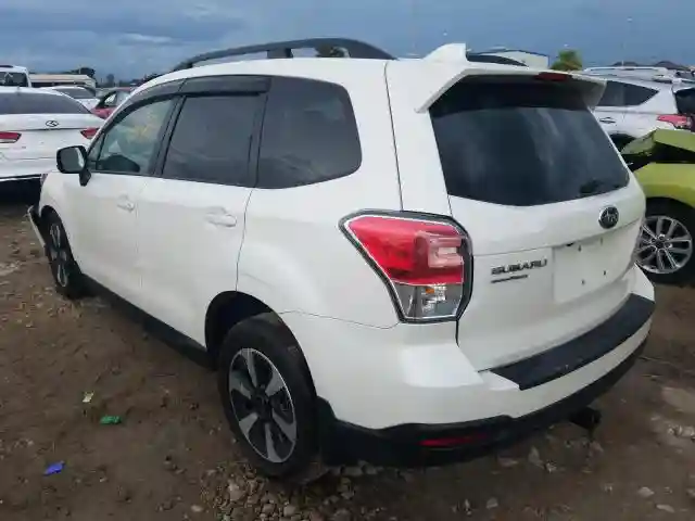 JF2SJAGC4JH597847 2018 SUBARU FORESTER 2.5I PREMIUM-2