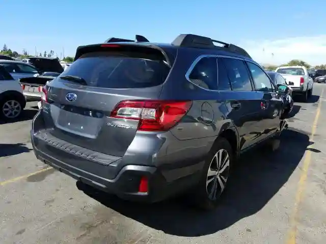 4S4BSANC7J3355142 2018 SUBARU OUTBACK 2.5I LIMITED-3