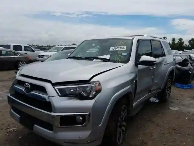JTEZU5JR5J5168786 2018 TOYOTA 4RUNNER SR5-1