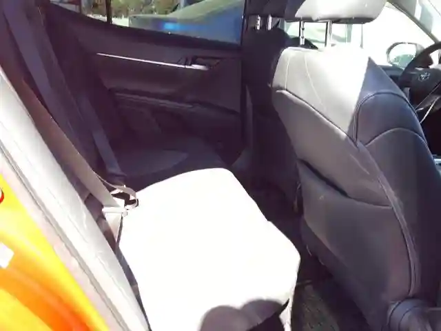 4T1B21HK4KU012755 2019 TOYOTA CAMRY HYBRID-5