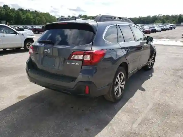 4S4BSANC5J3215011 2018 SUBARU OUTBACK 2.5I LIMITED-3