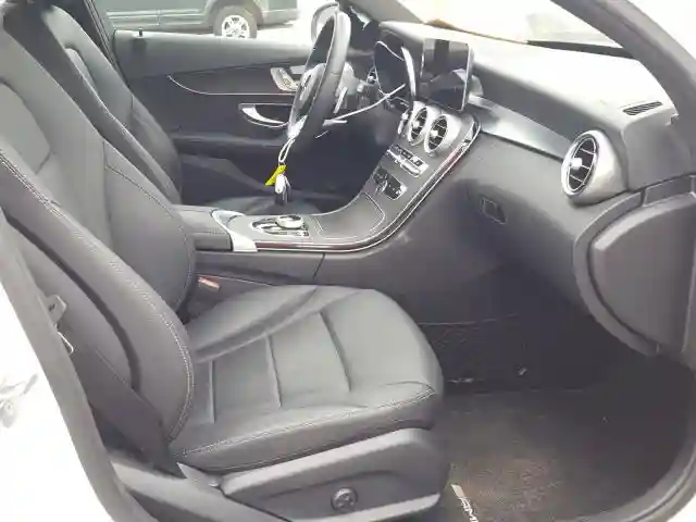 55SWF8DB5KU286093 2019 MERCEDES-BENZ C 300-4
