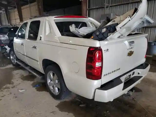3GNMCGE03DG304345 2013 CHEVROLET AVALANCHE LTZ-2