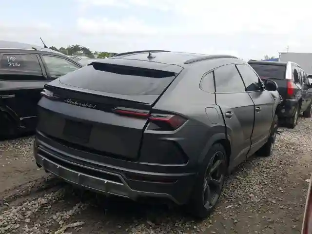 ZPBUA1ZL7KLA01061 2019 LAMBORGHINI URUS-3