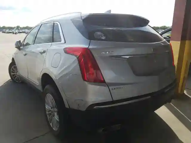 1GYKNARS8JZ137327 2018 CADILLAC XT5-2