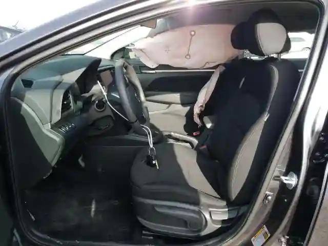 5NPD84LF0LH583386 2020 HYUNDAI ELANTRA SEL-4