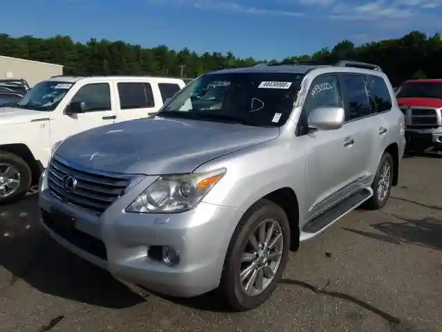 JTJHY7AX4B4075633 2011 LEXUS LX 570-1