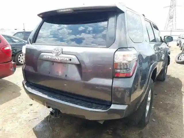 JTEBU5JR6K5610381 2019 TOYOTA 4RUNNER SR5-3